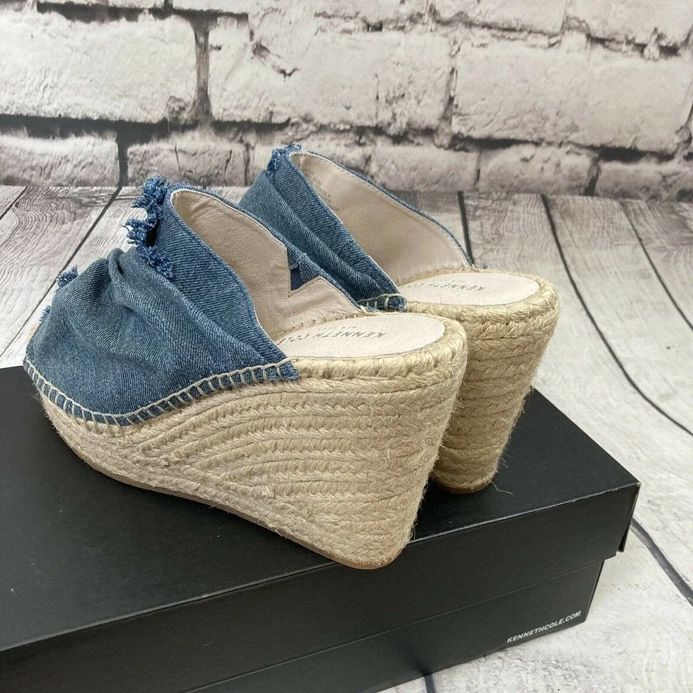 kenneth cole Women’s Otta Blue Denim espadrille‎ wedges size 9.5M New in box.